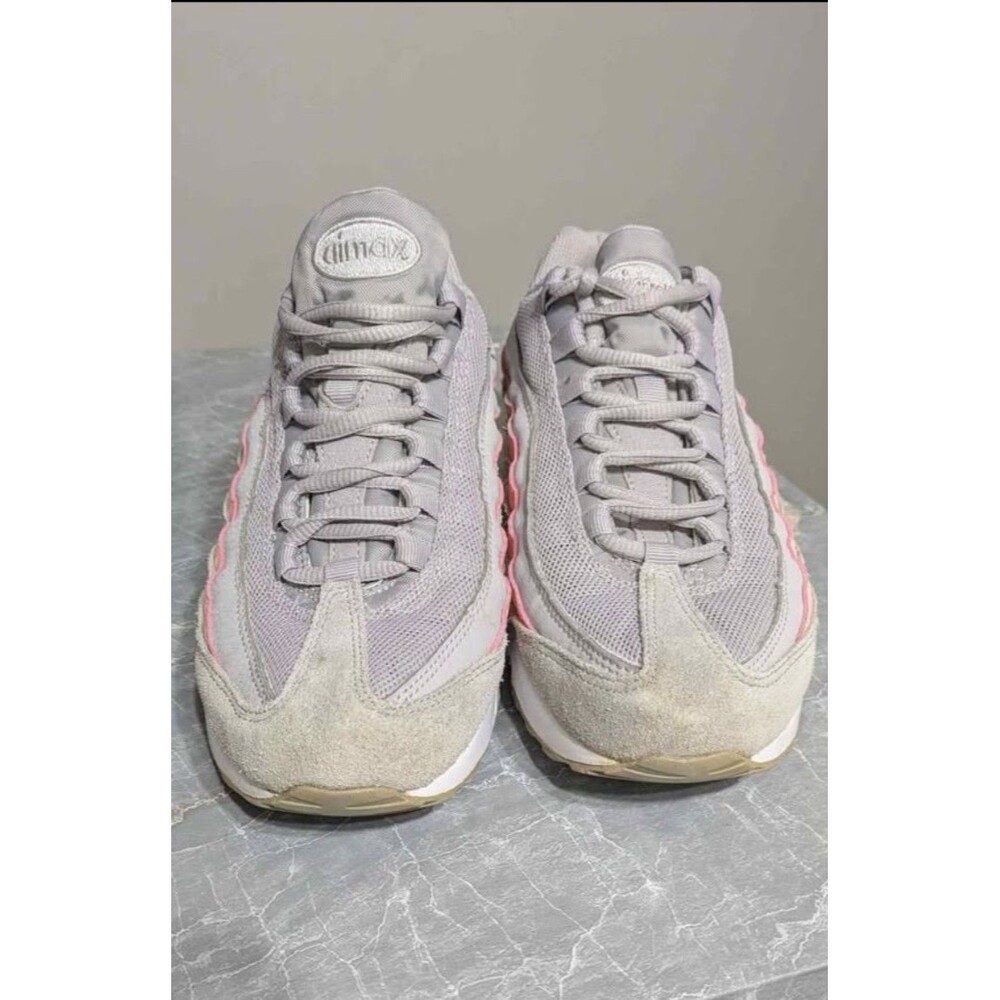 Size 6y Girls Pink & Grey Nike Air Max 95 Atmosphere. Fits A Size 7.5 In Women's - Picture 8 of 8